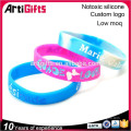 2015 best sales ecofriendly silicone bracelet with inexpensive price made by artigifts